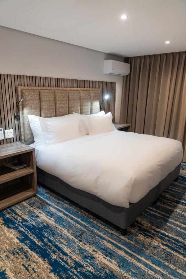 אמנזימטוטי Zar Hotel מראה חיצוני תמונה