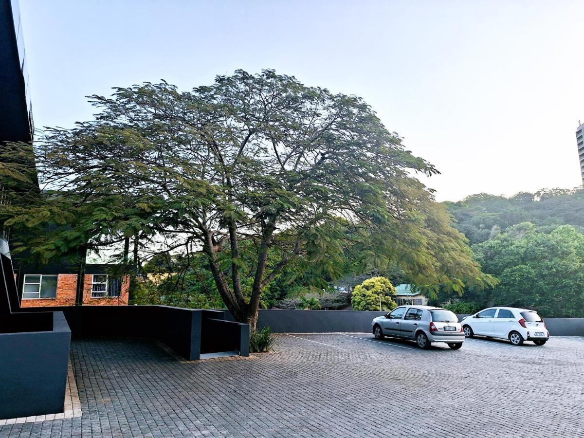 אמנזימטוטי Zar Hotel מראה חיצוני תמונה